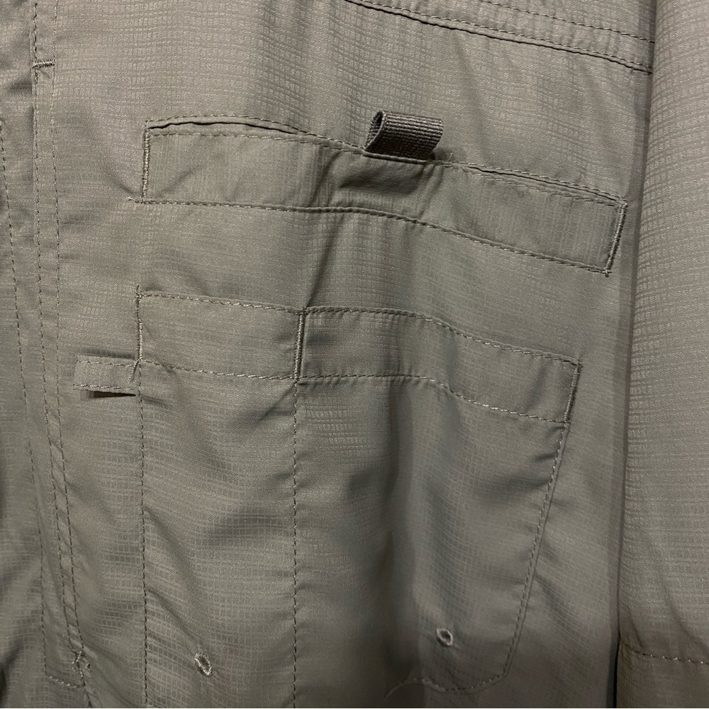 Reel Legends Performance Vented Button Up Fishing… - image 3